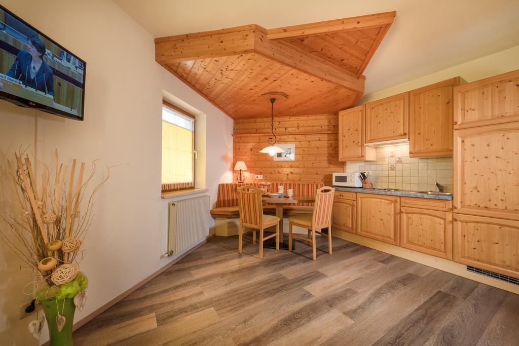 Gaestehaus Gratz - Inklusive Eintritt In Die Alpentherme Dorfgastein Bagian luar foto