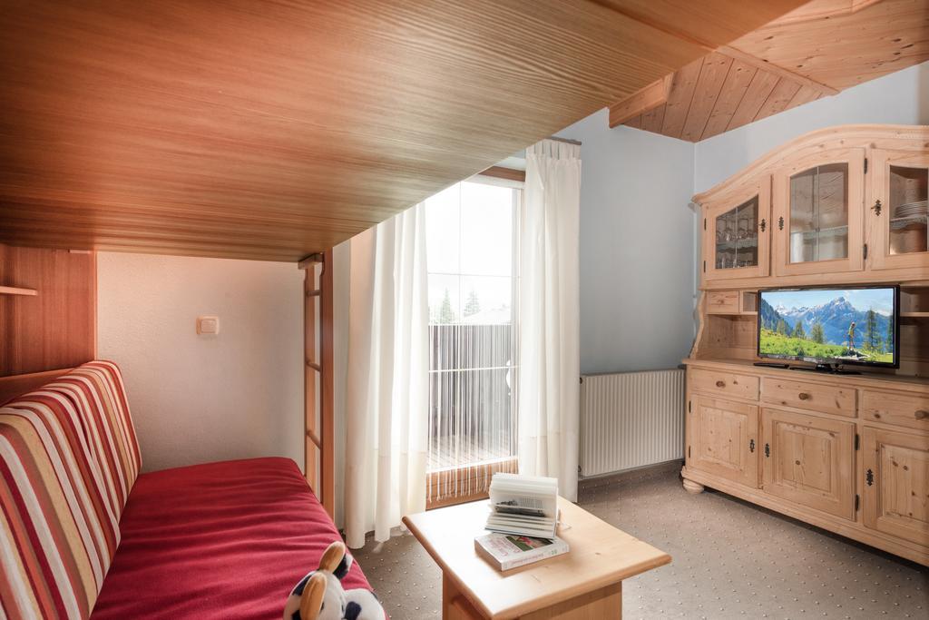 Gaestehaus Gratz - Inklusive Eintritt In Die Alpentherme Dorfgastein Ruang foto