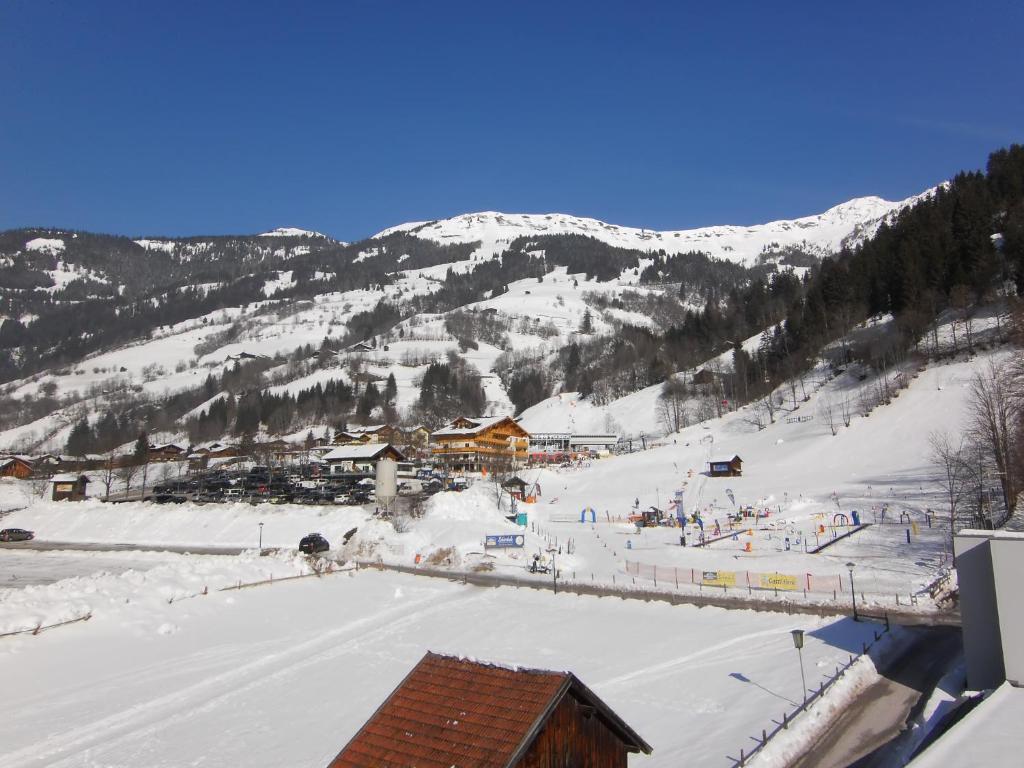 Gaestehaus Gratz - Inklusive Eintritt In Die Alpentherme Dorfgastein Bagian luar foto