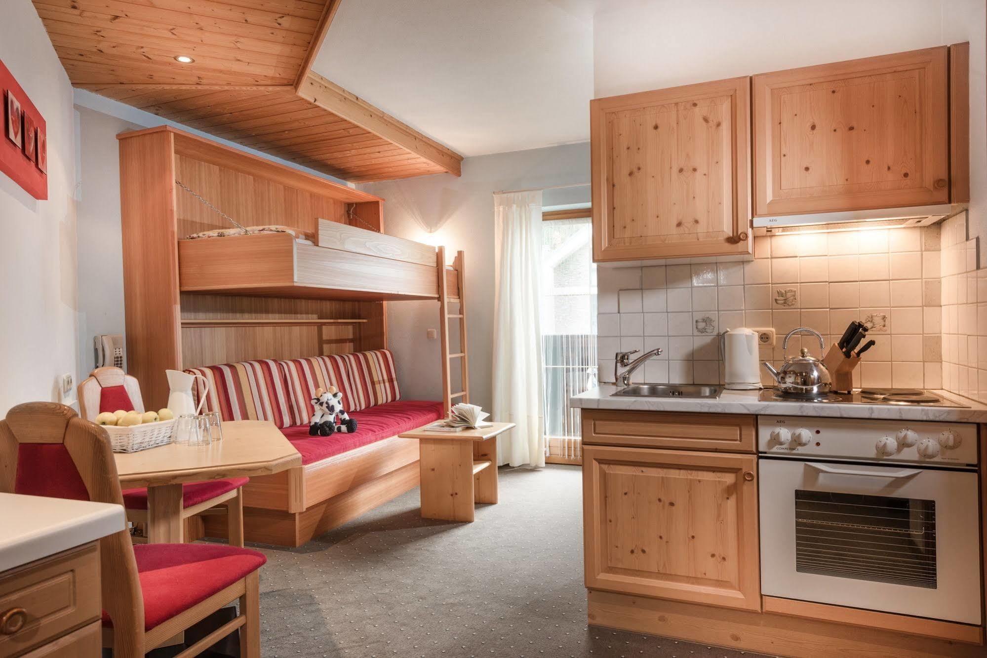 Gaestehaus Gratz - Inklusive Eintritt In Die Alpentherme Dorfgastein Bagian luar foto