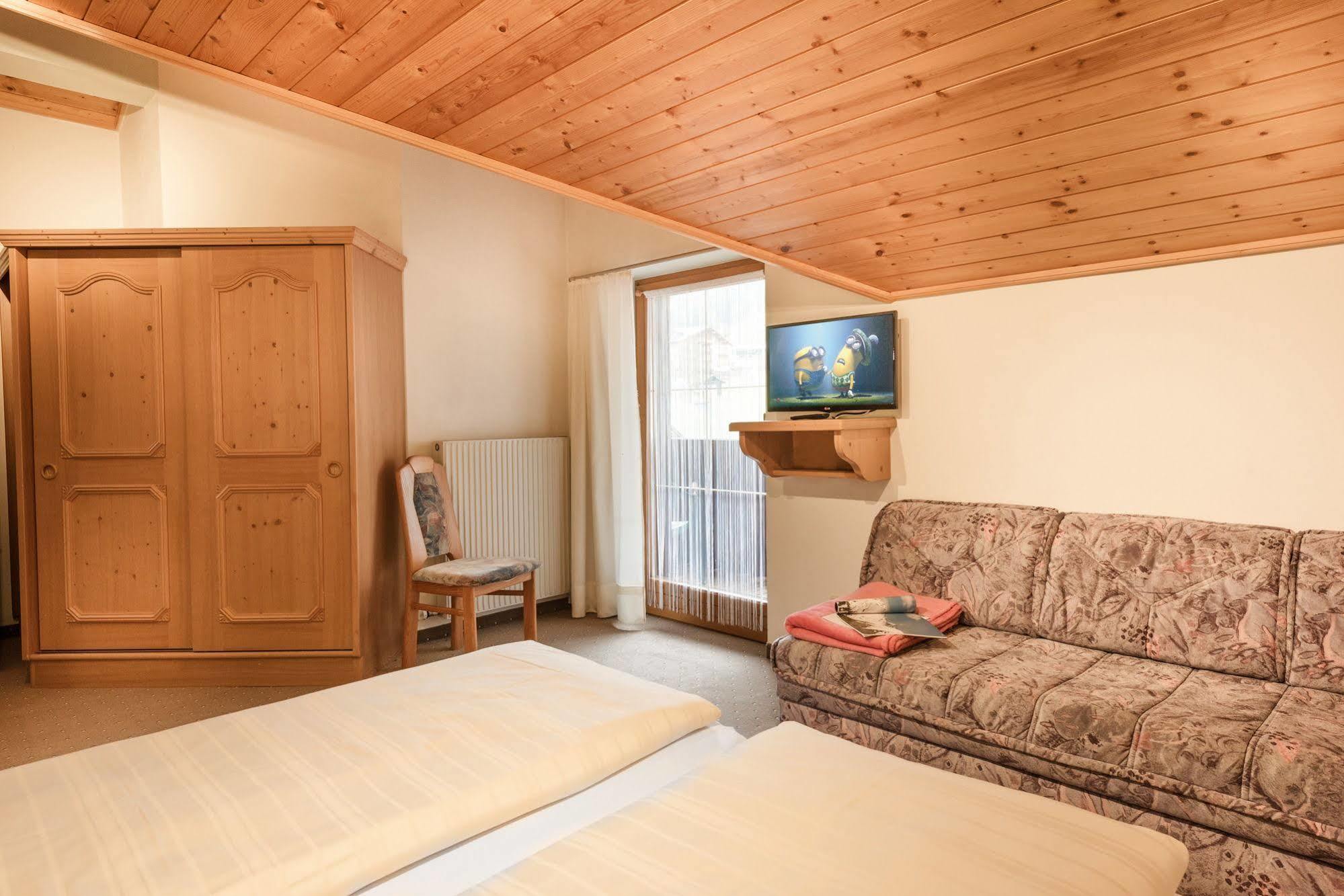 Gaestehaus Gratz - Inklusive Eintritt In Die Alpentherme Dorfgastein Bagian luar foto